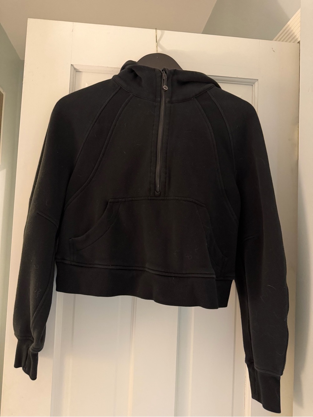 Lululemon Black Half-Zip Cropped Hoodie XS/S
